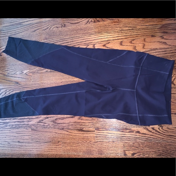 Lululemon high rise 7/8 leggings - Picture 1 of 4